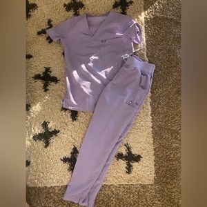 Women’s FIGS scrubs set